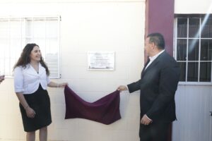 ENTREGA ALCALDE OBRAS DE REHABILITACION EN EDIFICIO ADMINISTRATIVO DE SECUNDARIAS TECNICAS