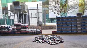 ASEGURAN CERVEZA,REFRESCOS Y CIGARROS TRAS CATEO EN DOMICILIO DE LA COL.EL GRANJERO